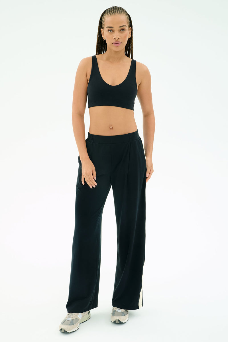 Splits59 Airweight Scoop Black Bra
